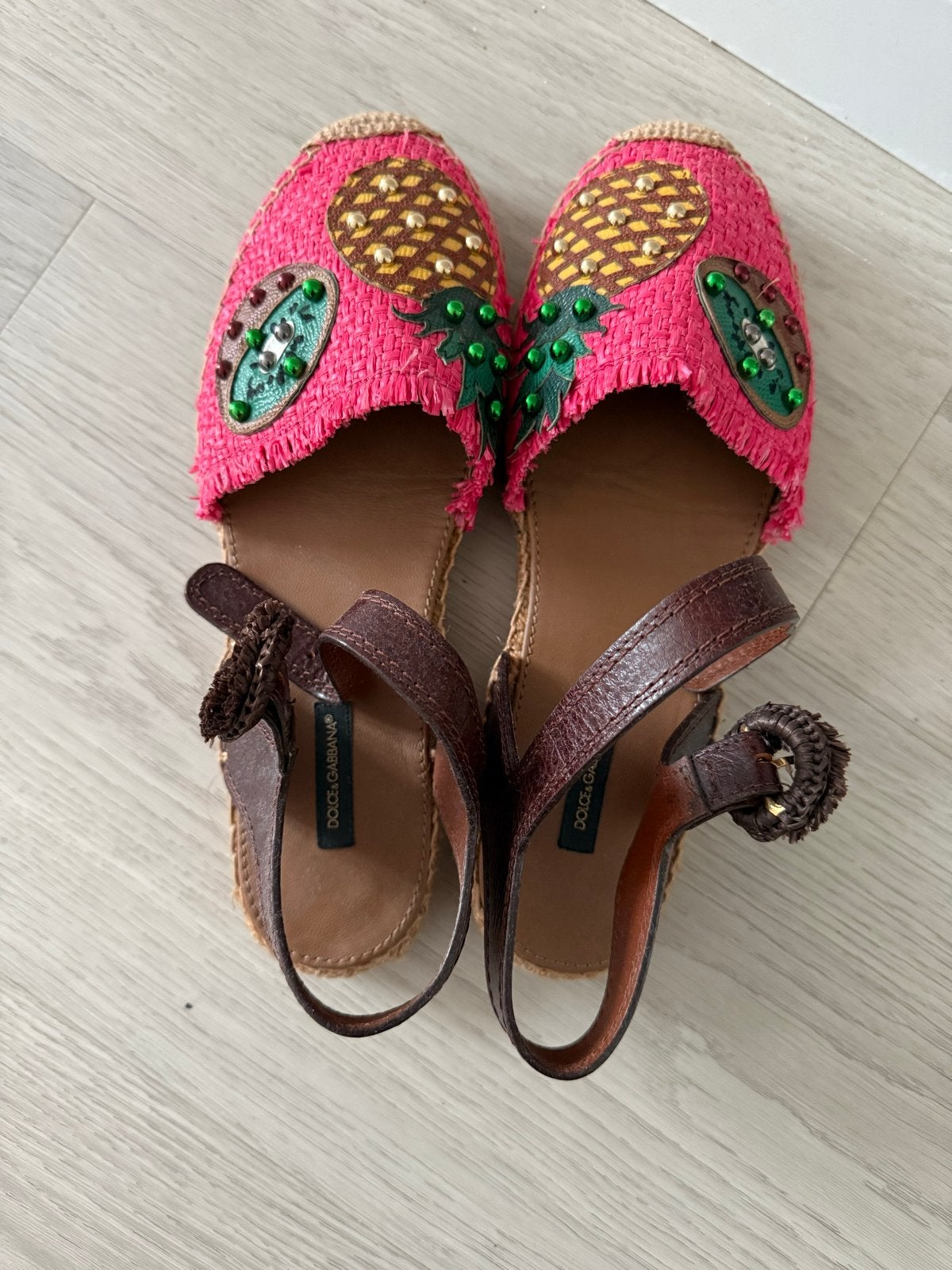 Dolce & Gabbana Espadrilles met Ananas Applicaties, Kleding | Dames, Schoenen, Ophalen of Verzenden, Zo goed als nieuw, Roze, Espadrilles of Moccasins