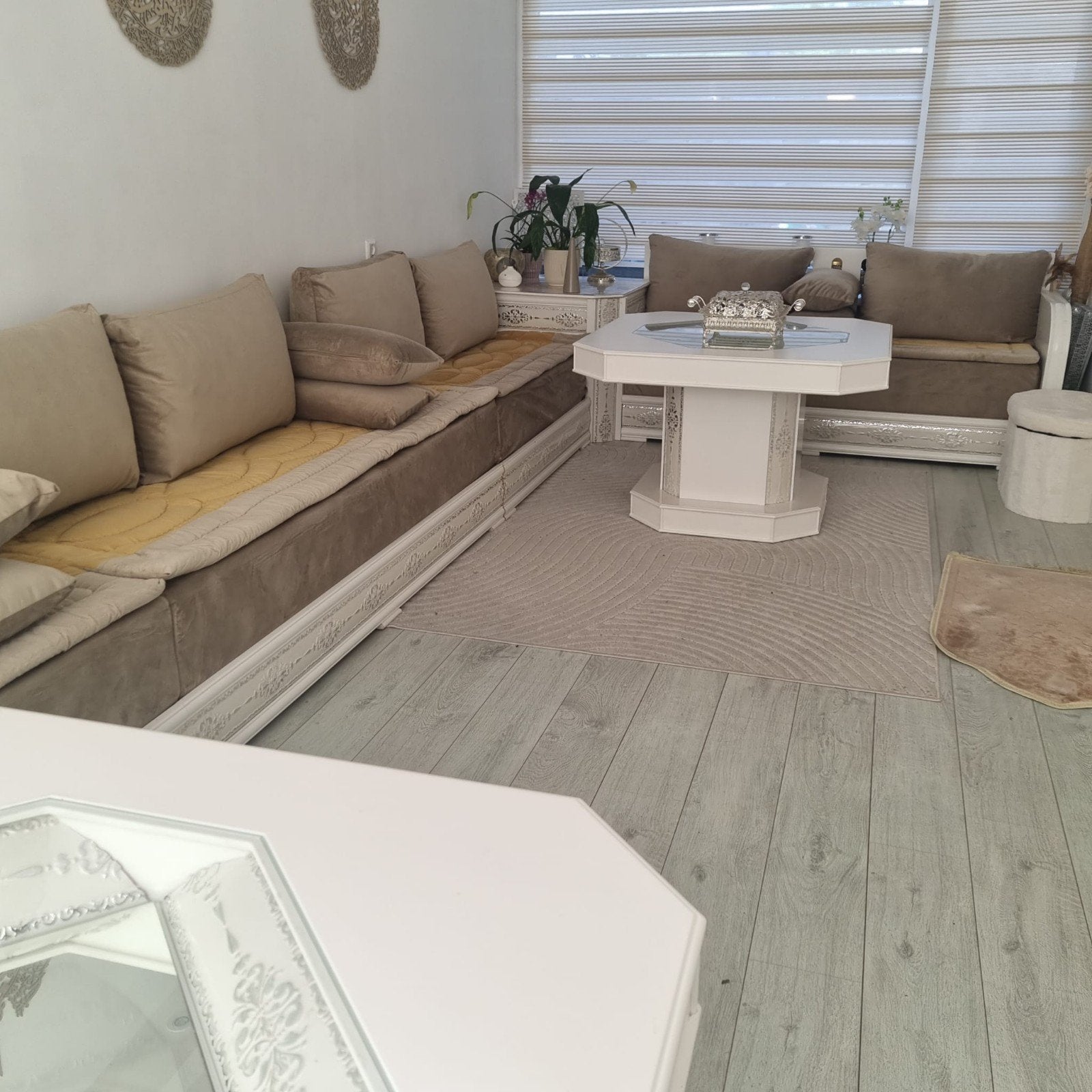 Marokkaanse banken (Sedari) | Incl. 2x tafel + 2x hoektafel, Huis en Inrichting, Ophalen, Zo goed als nieuw, Hout