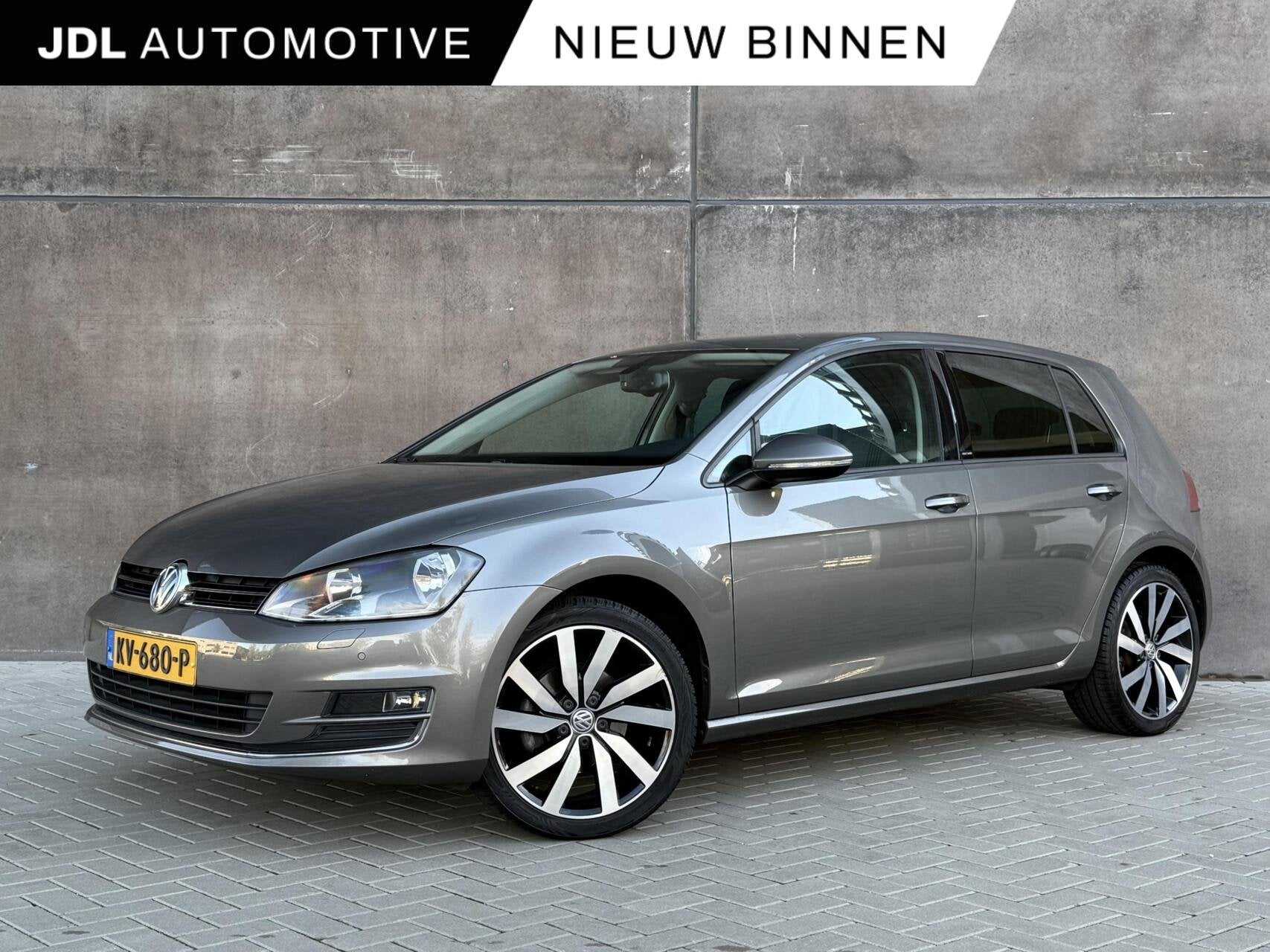 Volkswagen Golf 1.4 TSI ACT Highline | Panorama dak | Naviga, Stof, Gebruikt, 4 cilinders, Automatische klimaatregeling