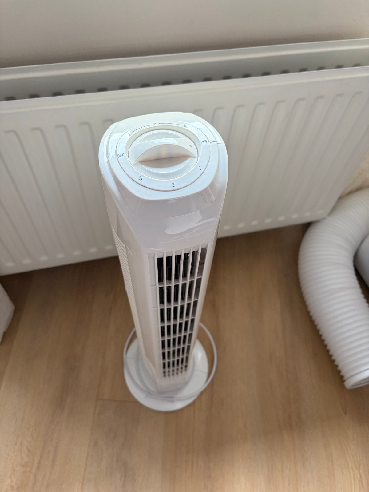 Torenventilator met 3 standen - werkt goed, verkleurd, Ophalen, Gebruikt, Torenventilator