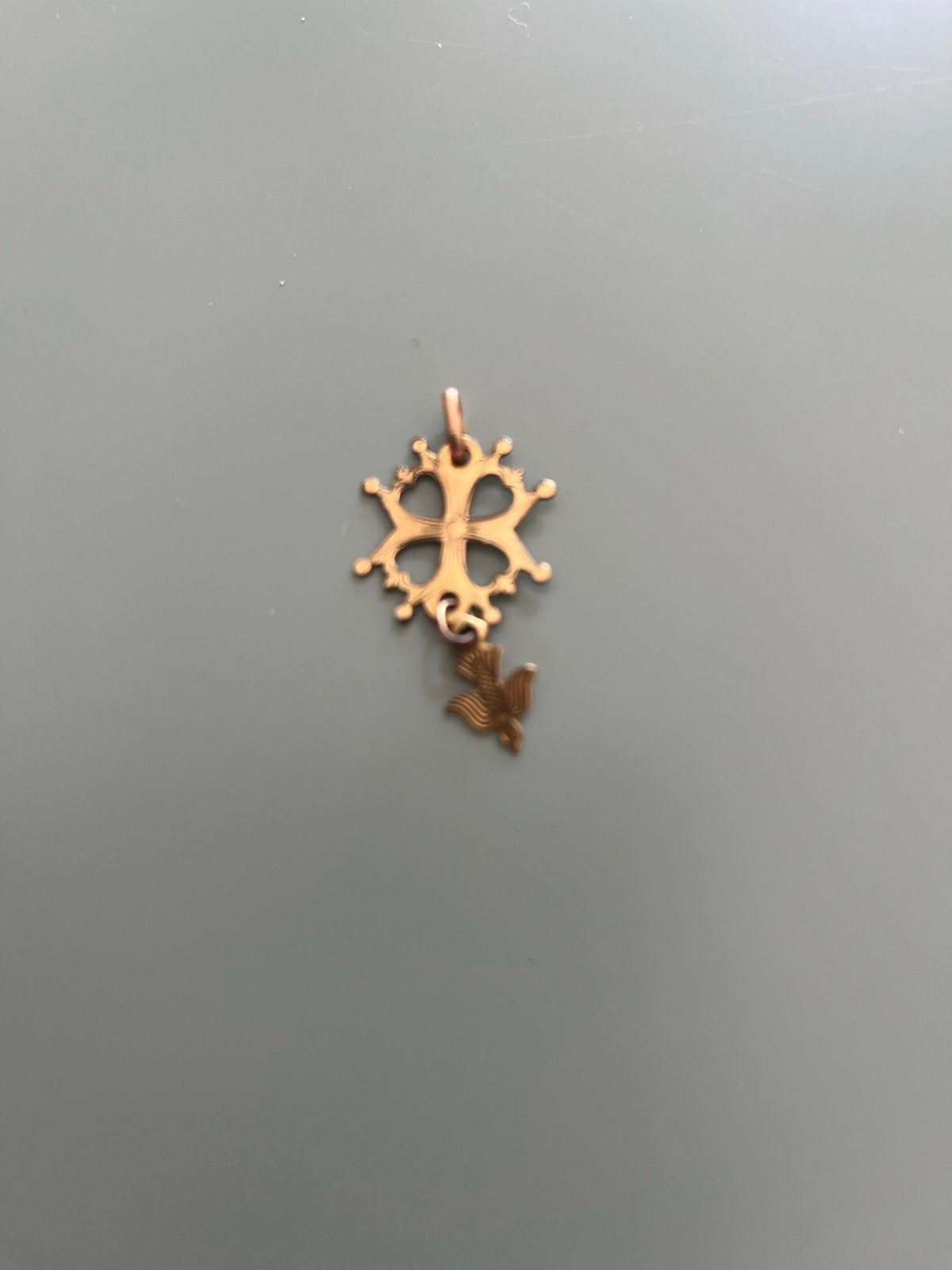 Geel koperen hugenoten kruisje, christelijk symbool, Sieraden, Tassen en Uiterlijk, Kettinghangers, Gebruikt, Kruis of Symbool