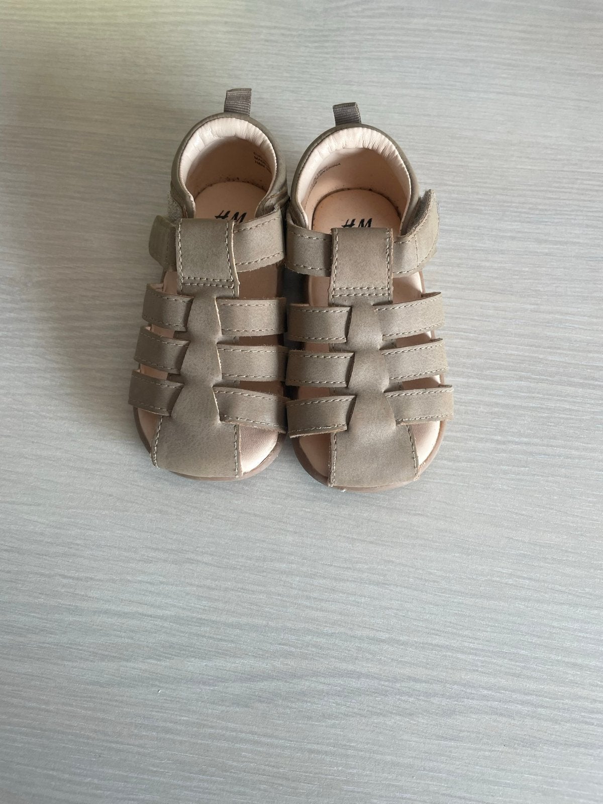 H&M sandaaljes mt 21, Ophalen, Zo goed als nieuw, Jongetje, Schoentjes