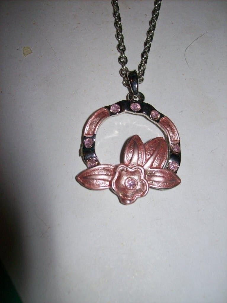 Ketting Zilvertint Fraaie Roze Bloem Hanger met Kristal, Nieuw, Ophalen of Verzenden, Steen of Mineraal, Roze