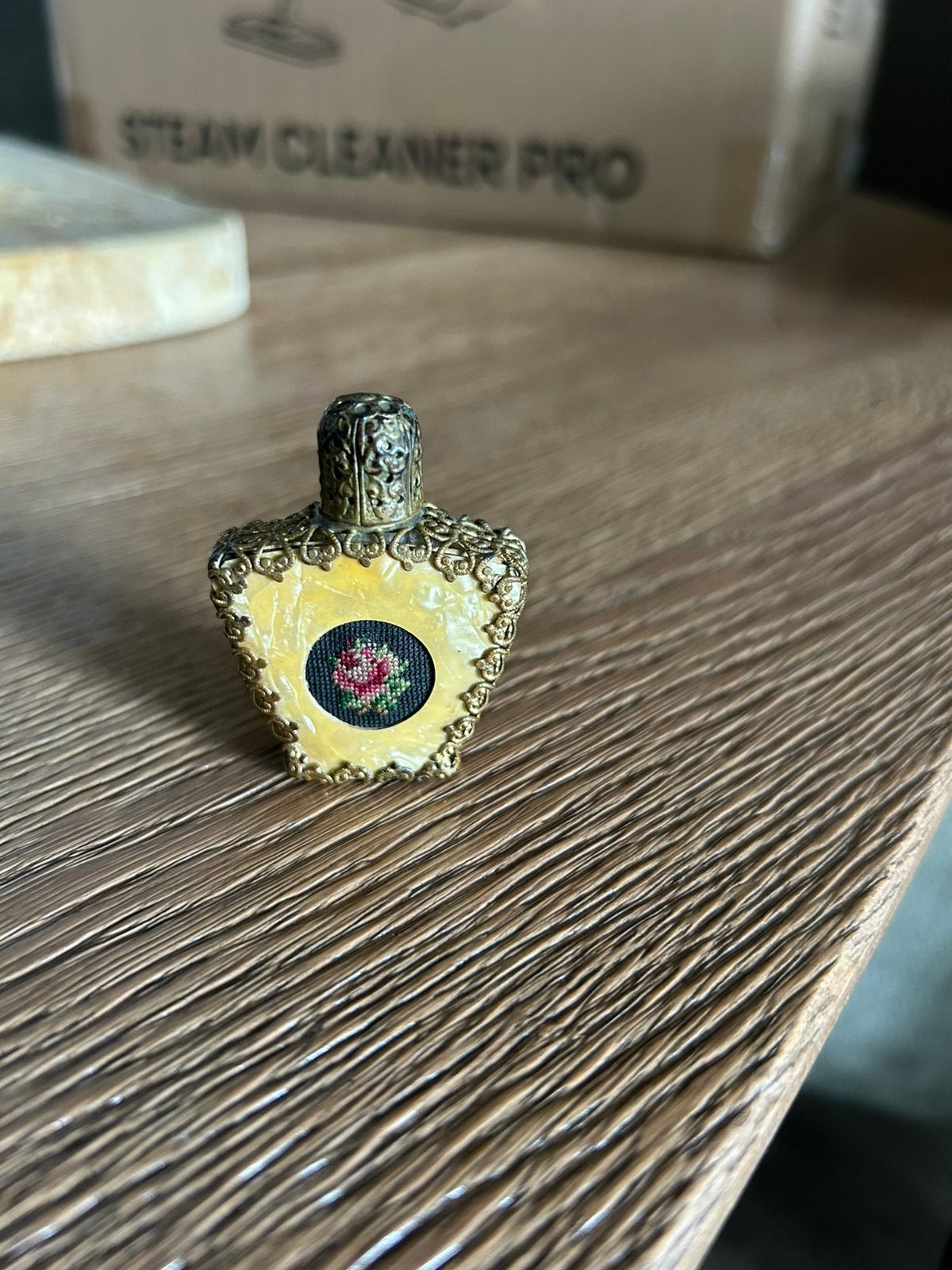 Oud parfum flesje, Ophalen of Verzenden, Gebruikt, Parfumfles