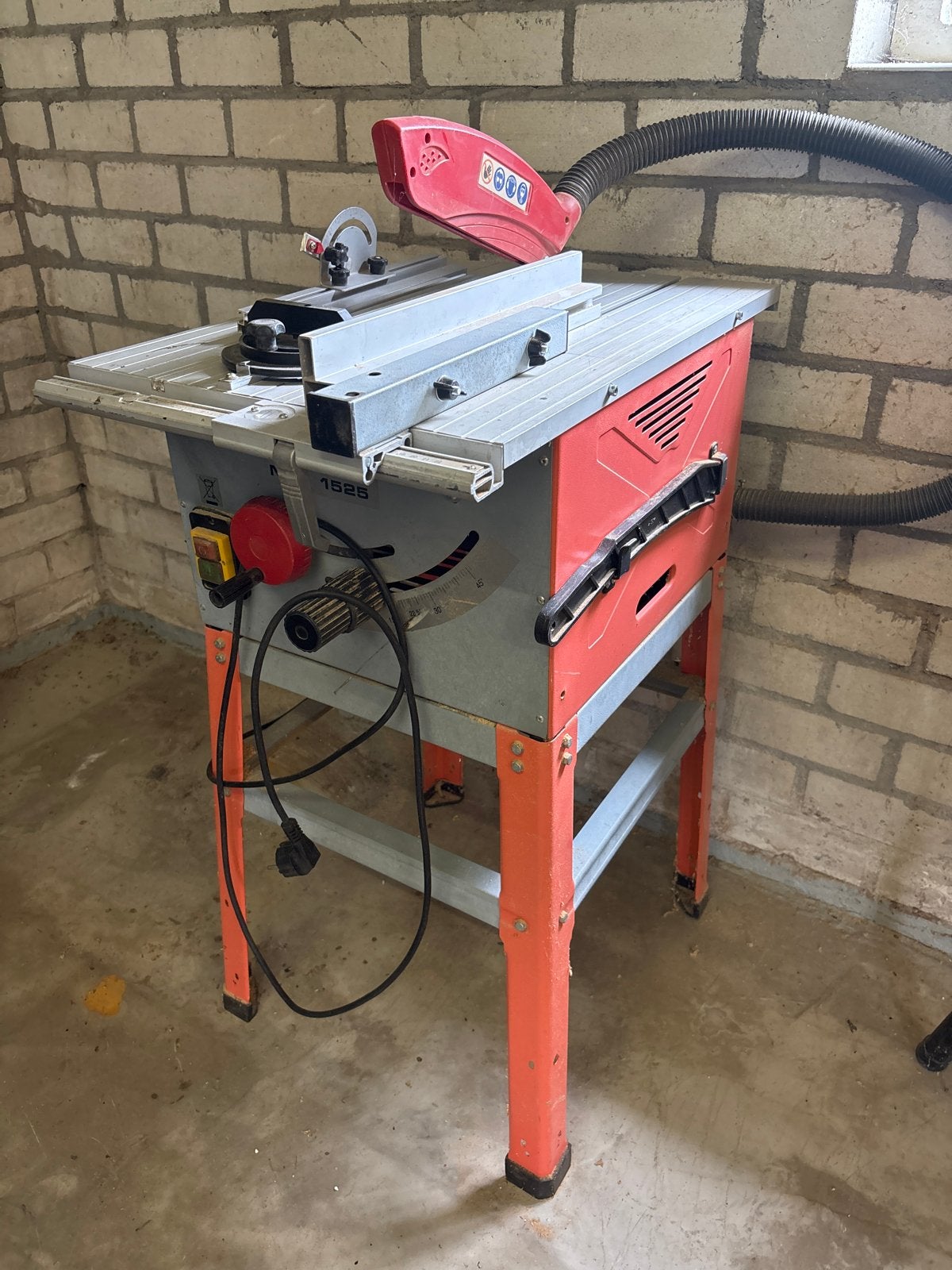 Einhell NTS 1525 Tafelzaag - Krachtige Cirkelzaag, Doe-het-zelf en Verbouw, Gereedschap | Zaagmachines, Ophalen, Gebruikt, Cirkelzaag