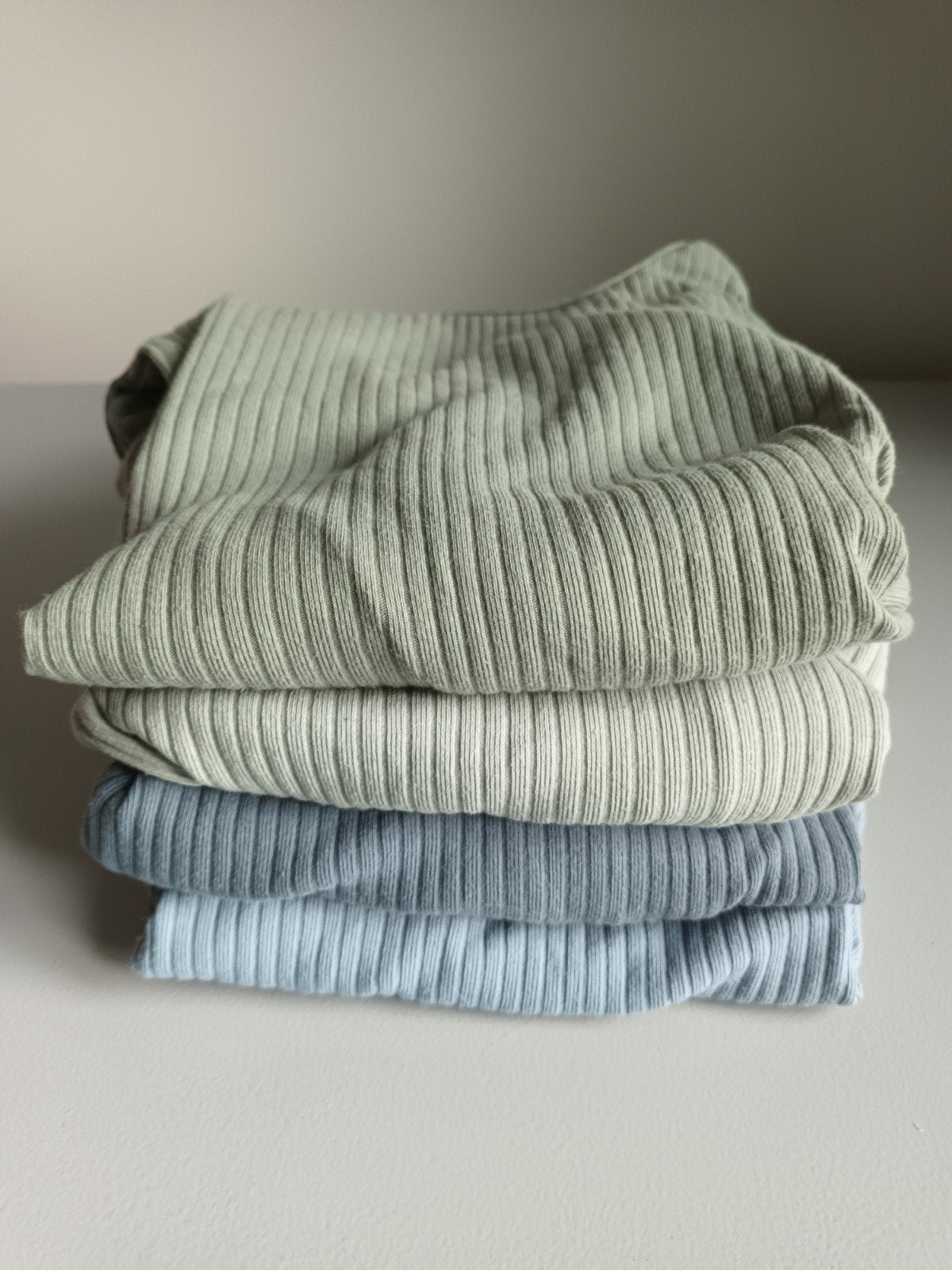 4 ribstof meegroeirompers meegroei rompers Zeeman 98 / 104, Gebruikt, Jongen of Meisje, Ophalen of Verzenden, Nacht- of Onderkleding