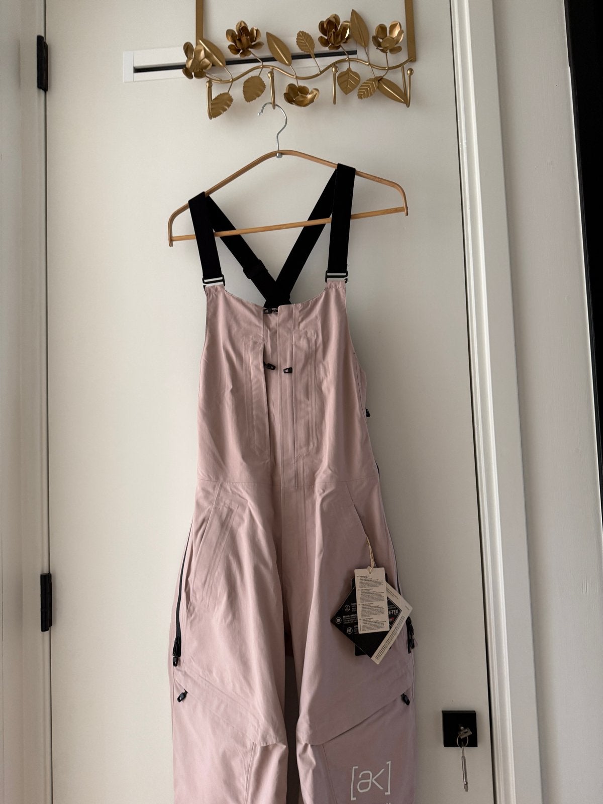 Burton [ak] Kimmy GORE-TEX 2L Bib Pants - Nieuw met labels, Ophalen of Verzenden, Nieuw, Maat 34 (XS) of kleiner, Broek
