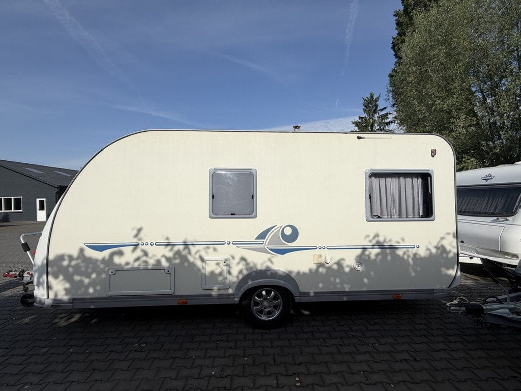 Adria Complete Adiva 462 PD Luifel,Lmv,Radio/cd,Vast bed Vak, Vast bed, Bedrijf, Autobedrijf Neplenbroek, Goorseweg 33
7478BB  DIEPENHEIM, NL