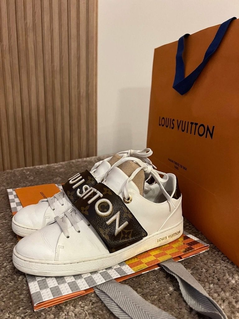 Louis Vuitton sneakers, Bruin, Louis Vuitton, Ophalen of Verzenden, Sneakers of Gympen