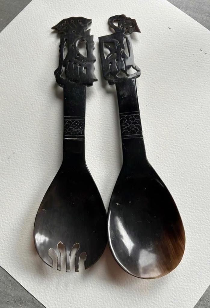 Hoorn Indo set, slaset, vork, lepel, 24 cm lang, Antiek en Kunst, Ophalen of Verzenden