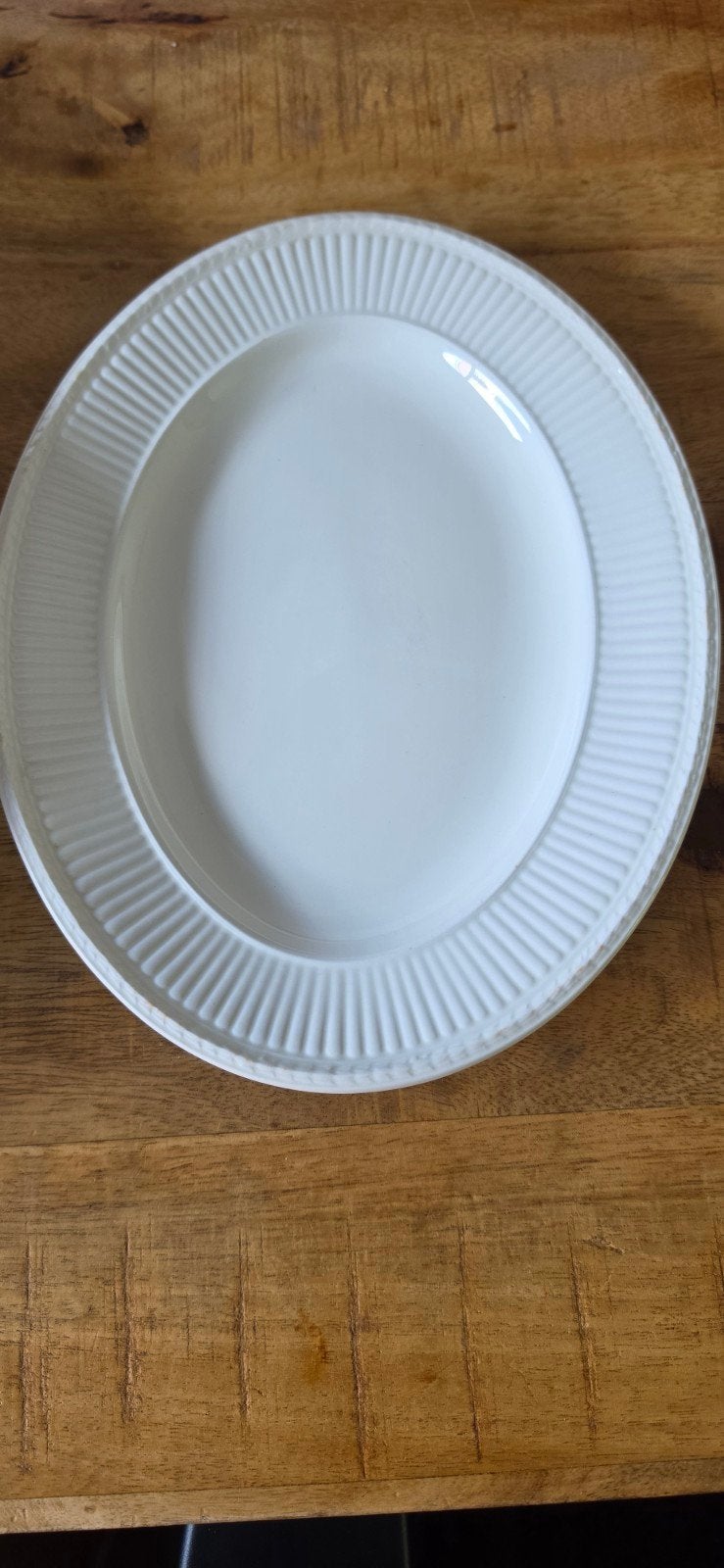 Wedgwood Edme Ovale Serveerschaal / Vleesschaal 29 cm, Huis en Inrichting, Ophalen, Klassiek, Wedgwood, Porselein
