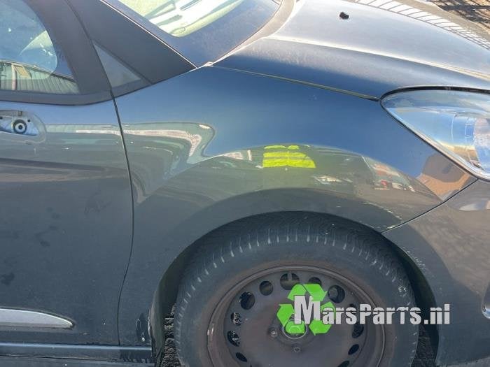 Scherm rechts-voor van een Citroen DS3 (KTP), Gebruikt, -, Ophalen of Verzenden, -
