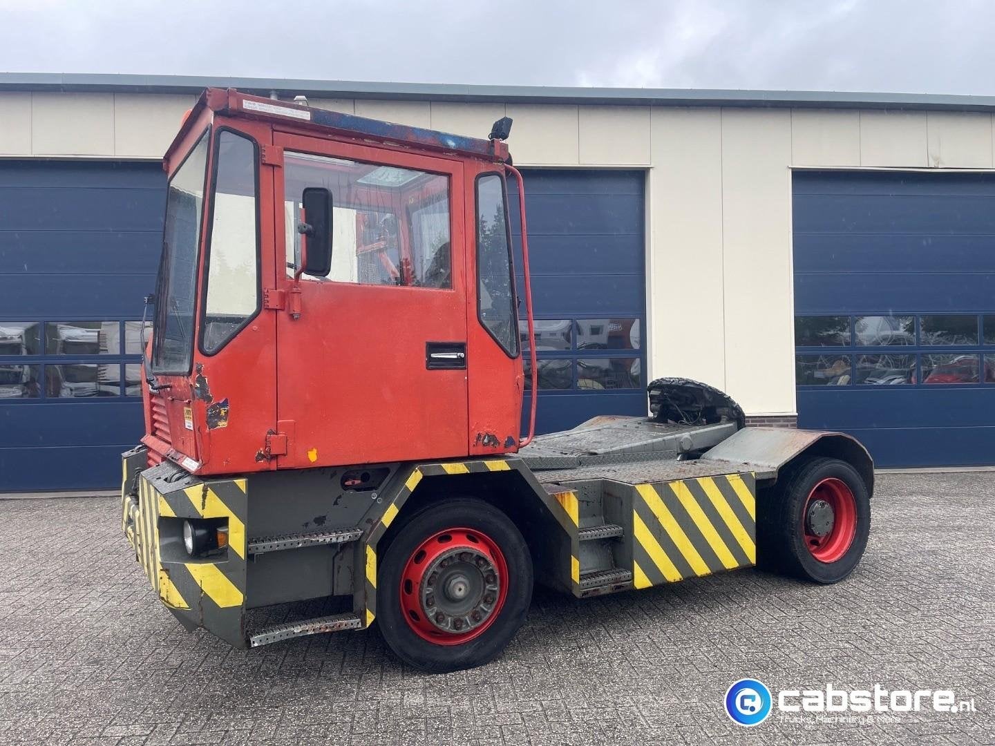 Terberg TT17 Terminal trekker - Hefschotel hydraulisch - Bou, Automaat, Overige kleuren, 1 stoelen, Bedrijf