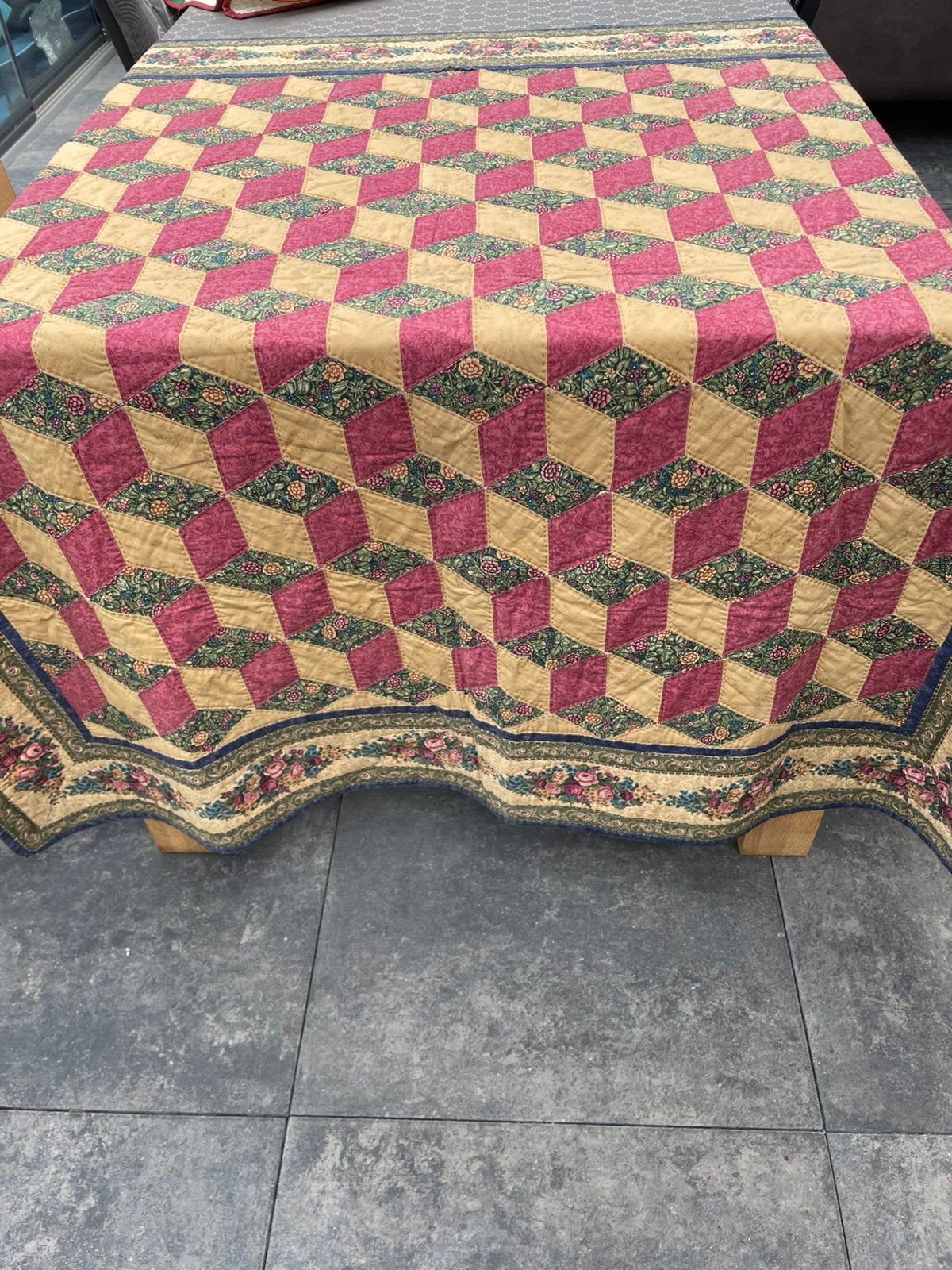 Quilt. 150 x 135 cm, 120 cm of meer, Ophalen of Verzenden, Zo goed als nieuw, Katoen