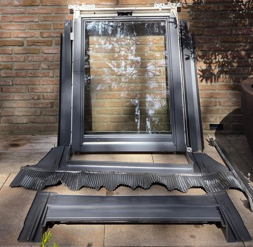 Velux kunststof dakraam 78x98 cm, Ophalen, Gebruikt, Minder dan 80 cm, 80 tot 120 cm