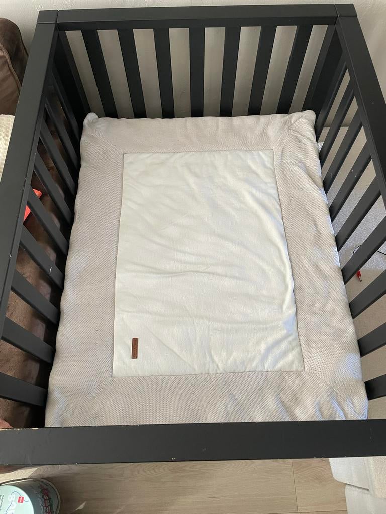 Box met 2 boxkleden (wit & bruin), Ophalen of Verzenden, Gebruikt, Rechthoekig, Boxkleed