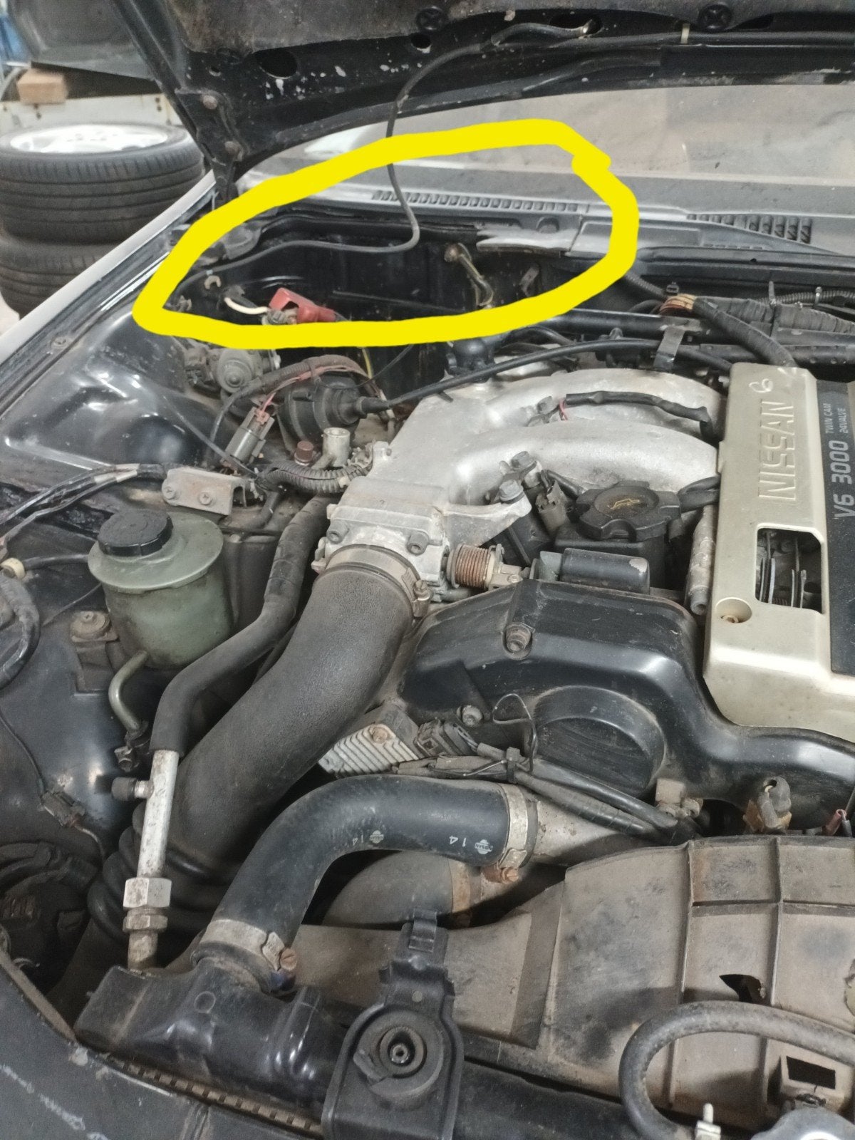Gezocht: Paravan afvoer boven accubak Nissan 300ZX Z32, Auto-onderdelen, Ophalen of Verzenden