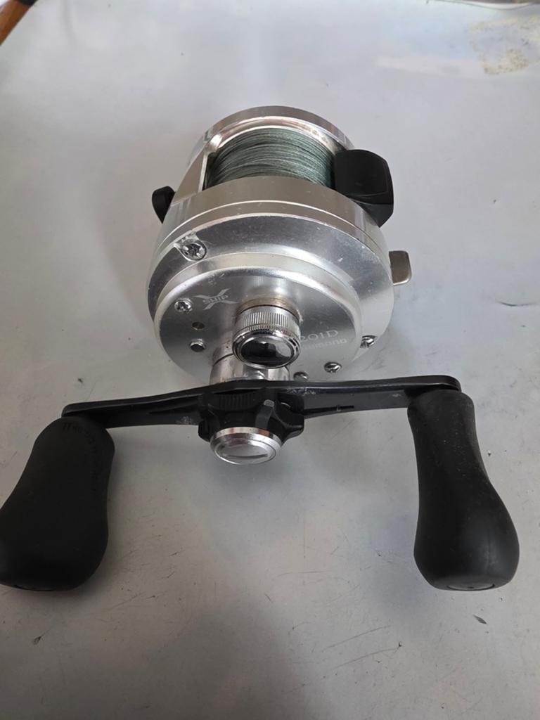 Shimano Calcutta 201D, Watersport en Boten, Hengelsport | Roofvissen, Ophalen of Verzenden, Gebruikt, Overige typen