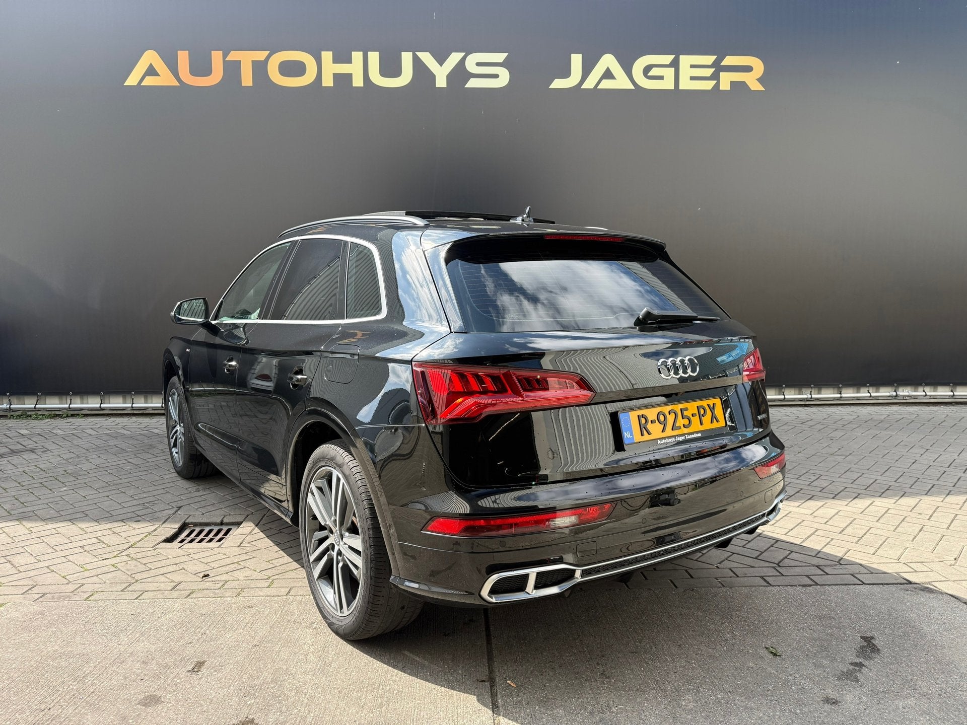 Audi Q5 55 TFSI e quattro Competition Pano H&U B&O Camera Vi, Auto's, Audi, Automaat, Dealer onderhouden, 4 cilinders, Leder en Stof