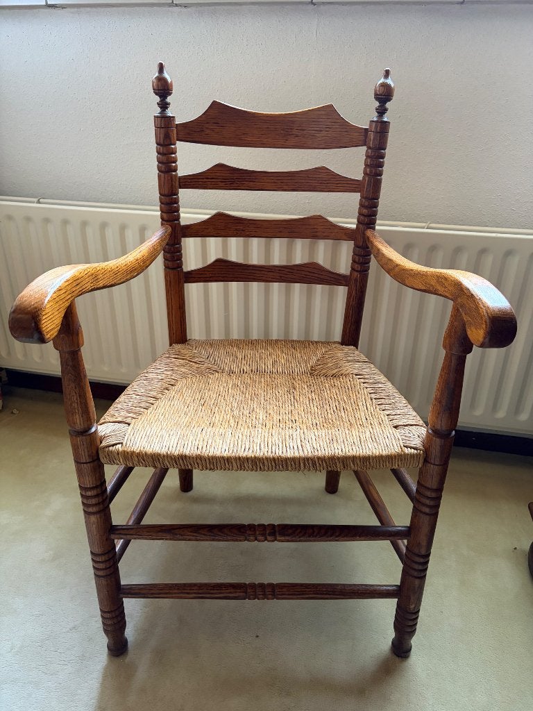 Vintage eikenhouten stoel, Huis en Inrichting, Stoelen, Ophalen, Gebruikt, Bruin, Eén