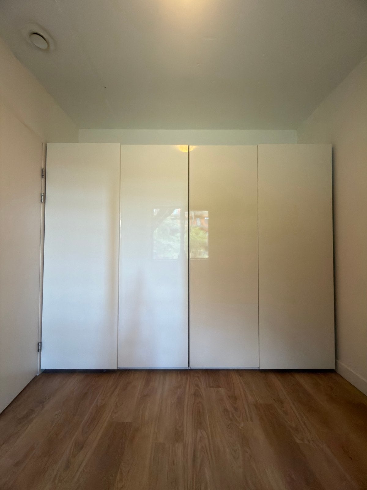 Witte Ikea Pax kledingkast met schuifdeuren, Ophalen, Kunststof, 200 cm of meer, Zo goed als nieuw
