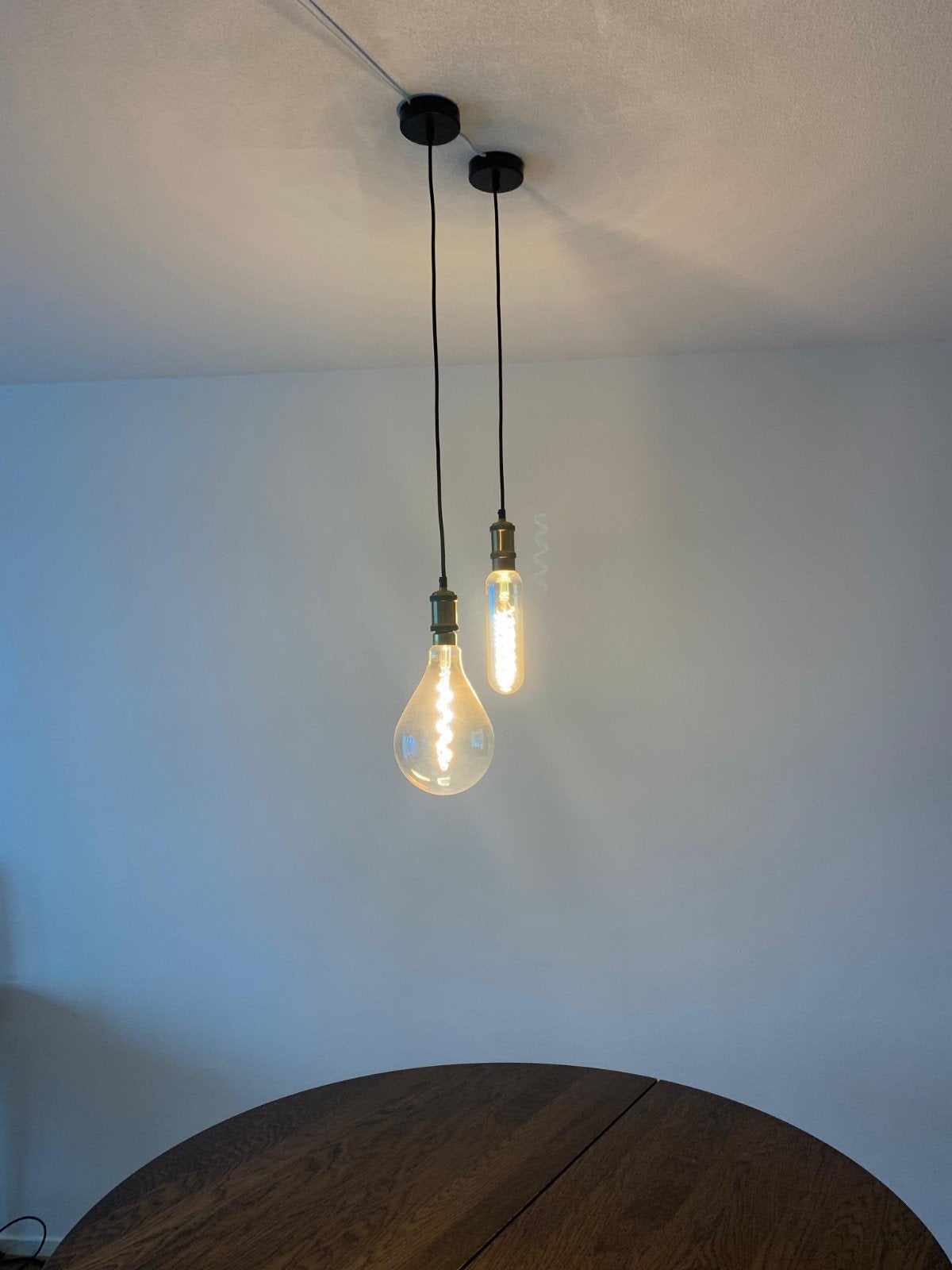 Philips vintage led (x2) + pendel goud (x2), Huis en Inrichting, Lampen | Hanglampen, Ophalen of Verzenden