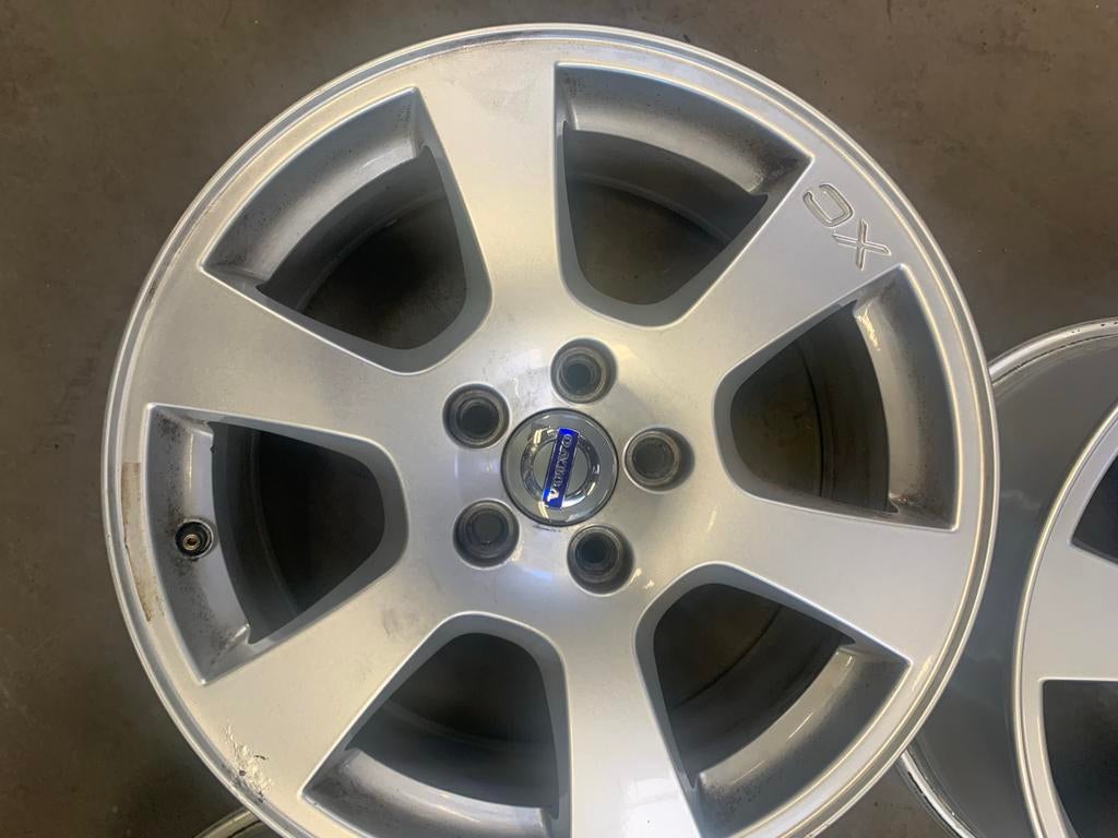 Originele Volvo Segin 17 inch velg voor XC60/XC70, Gebruikt, Velg(en), 17 inch, Ophalen of Verzenden