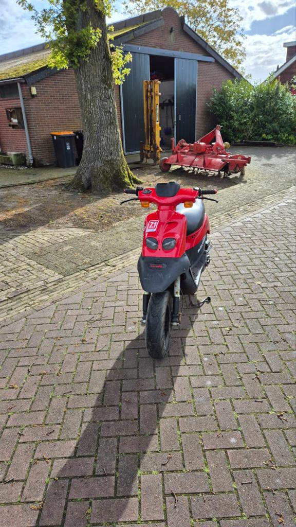 Peugot squab 70cc, Fietsen en Brommers, Scooters | Peugeot, Gebruikt, Overige modellen, Maximaal 45 km/u, Tweetakt, Ophalen