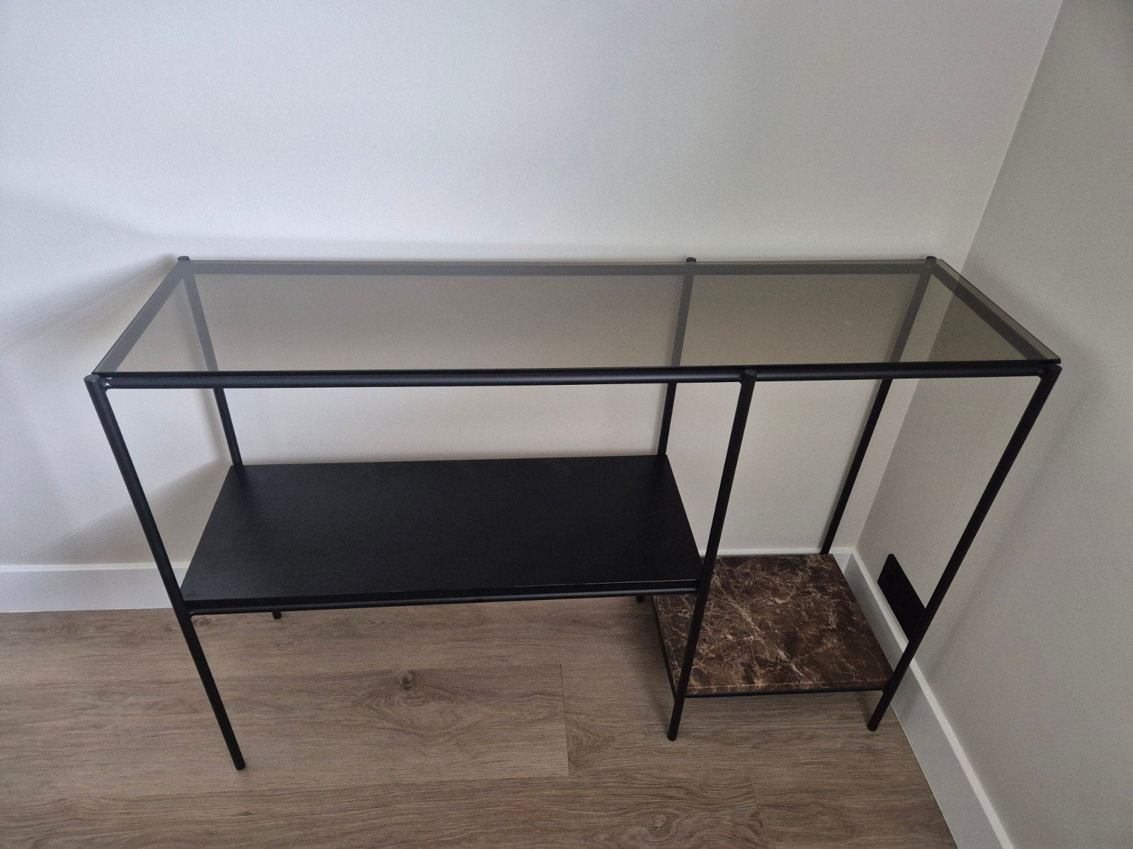 Sidetable, Ophalen, 100 tot 150 cm, Zo goed als nieuw, 25 tot 50 cm
