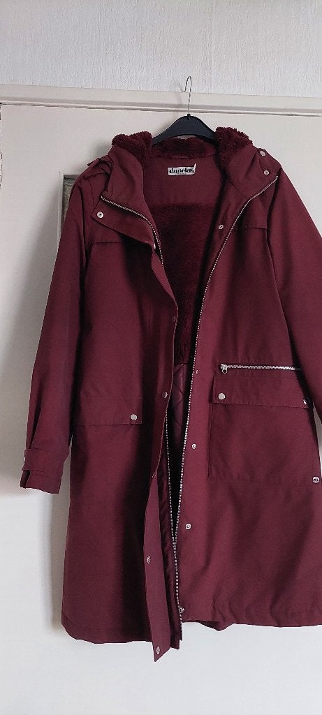 Danefae winterjas xl, Maat 46/48 (XL) of groter, Ophalen of Verzenden, Gedragen, Rood