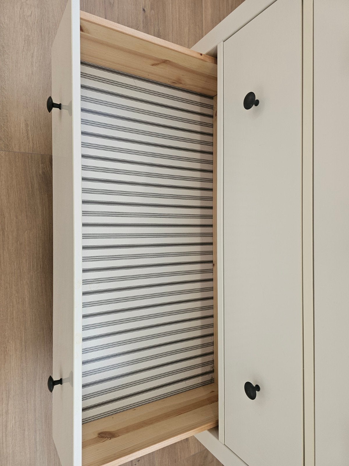 Witte ladekast, Ophalen, Home Friesland, Zo goed als nieuw, Info@homefriesland.nl