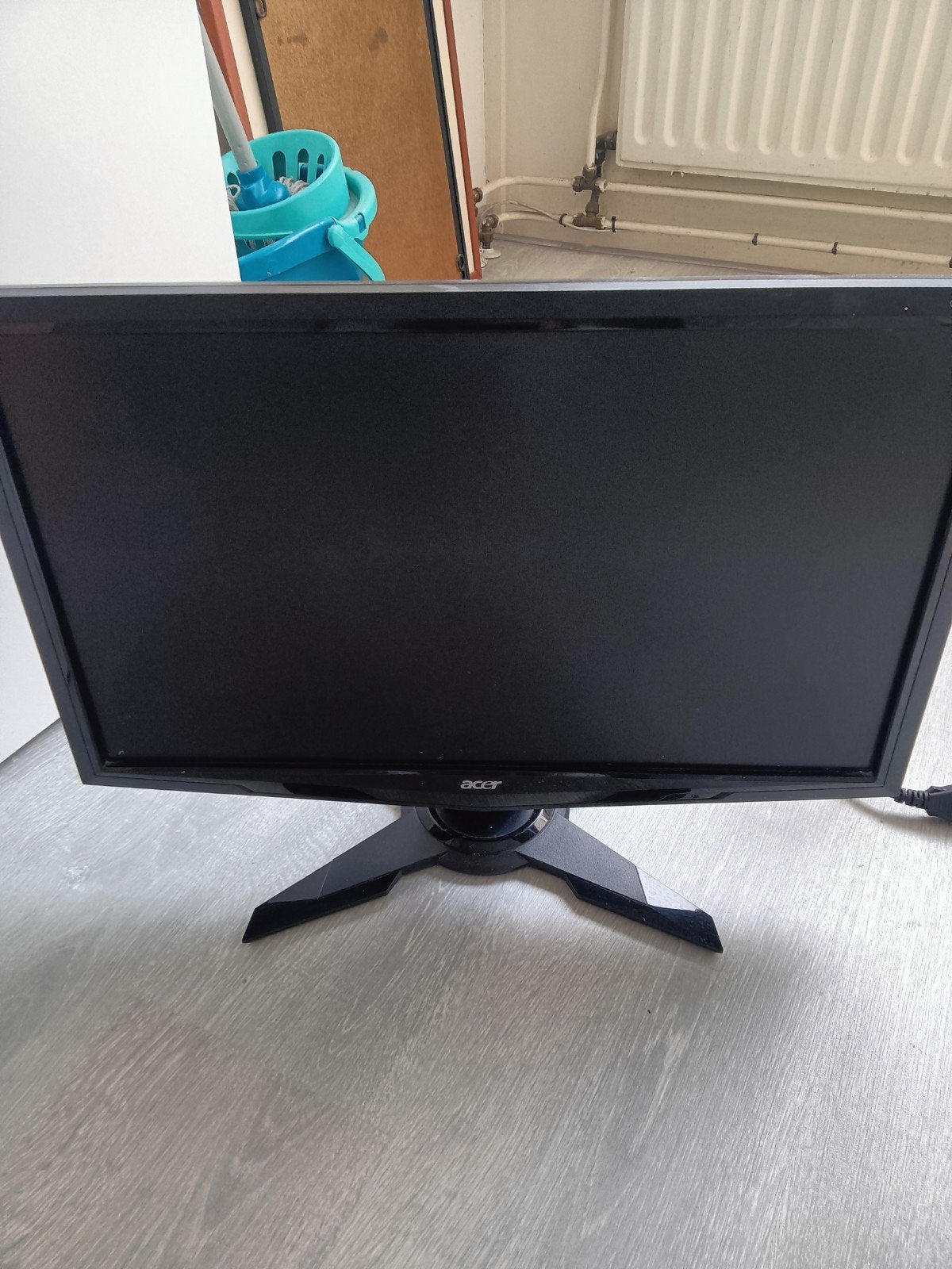 acer monitor, Computers en Software, Ophalen, 60 Hz of minder
