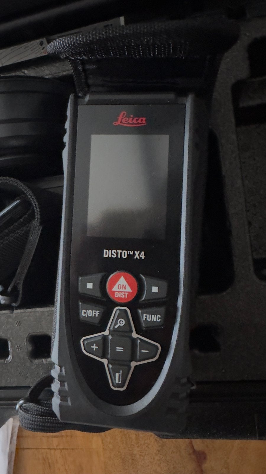 Leica Disto x4 set, Ophalen