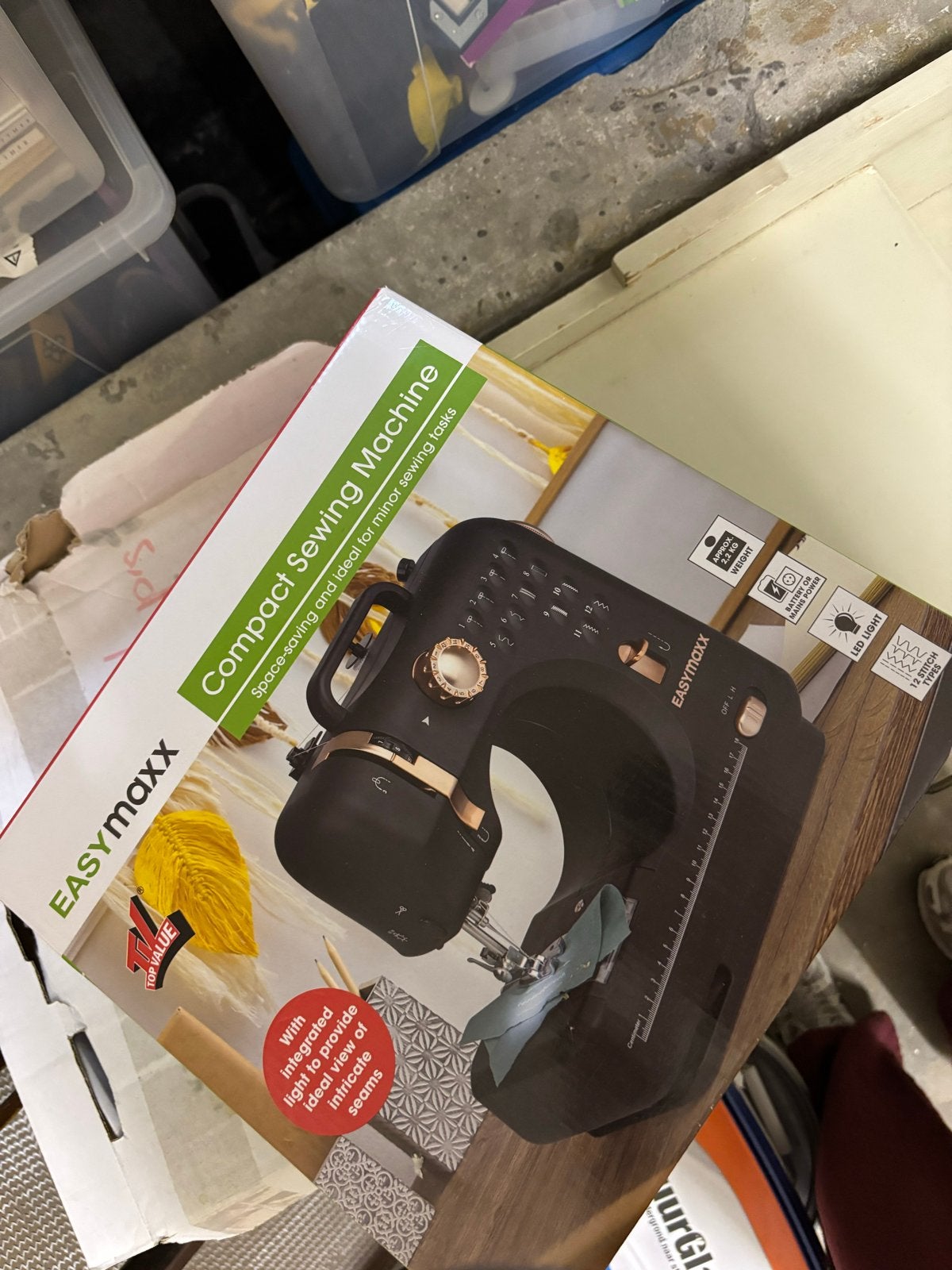 Easymaxx Compacte Naaimachine - Nieuw in doos, Ophalen, Zo goed als nieuw, Naaimachine, Overige merken