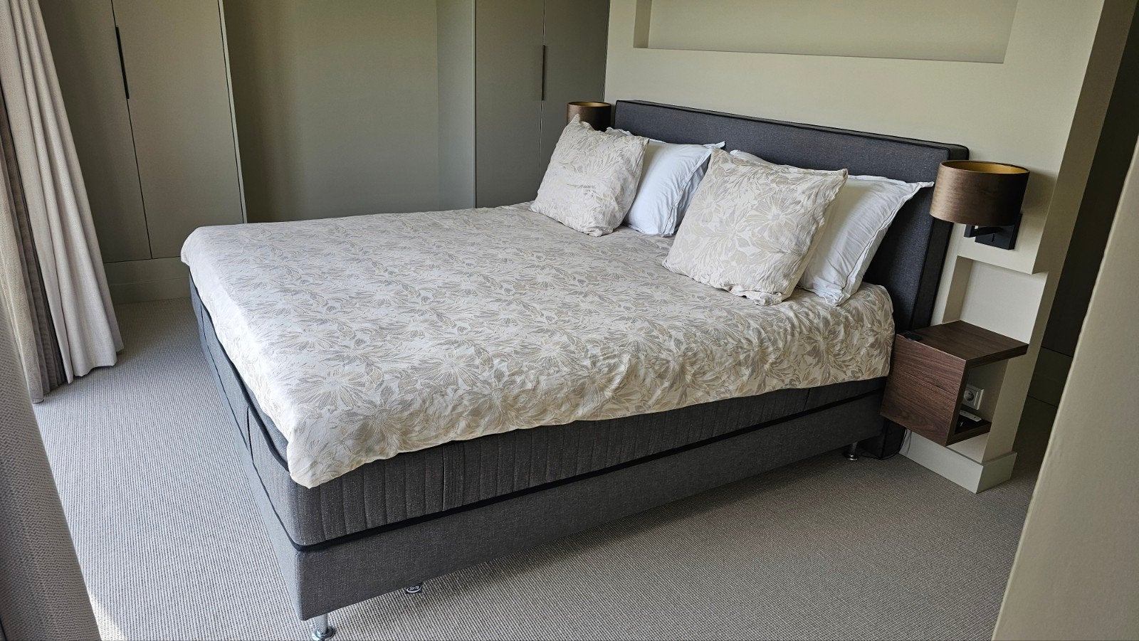 Serta - Splendid Royal Boxspring, Ophalen, Tweepersoons, Zo goed als nieuw, Overige maten