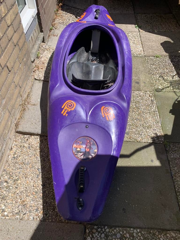 Dominitrix wildwater kano 205 cm, Ophalen, Gebruikt, Eén persoon, Met peddels
