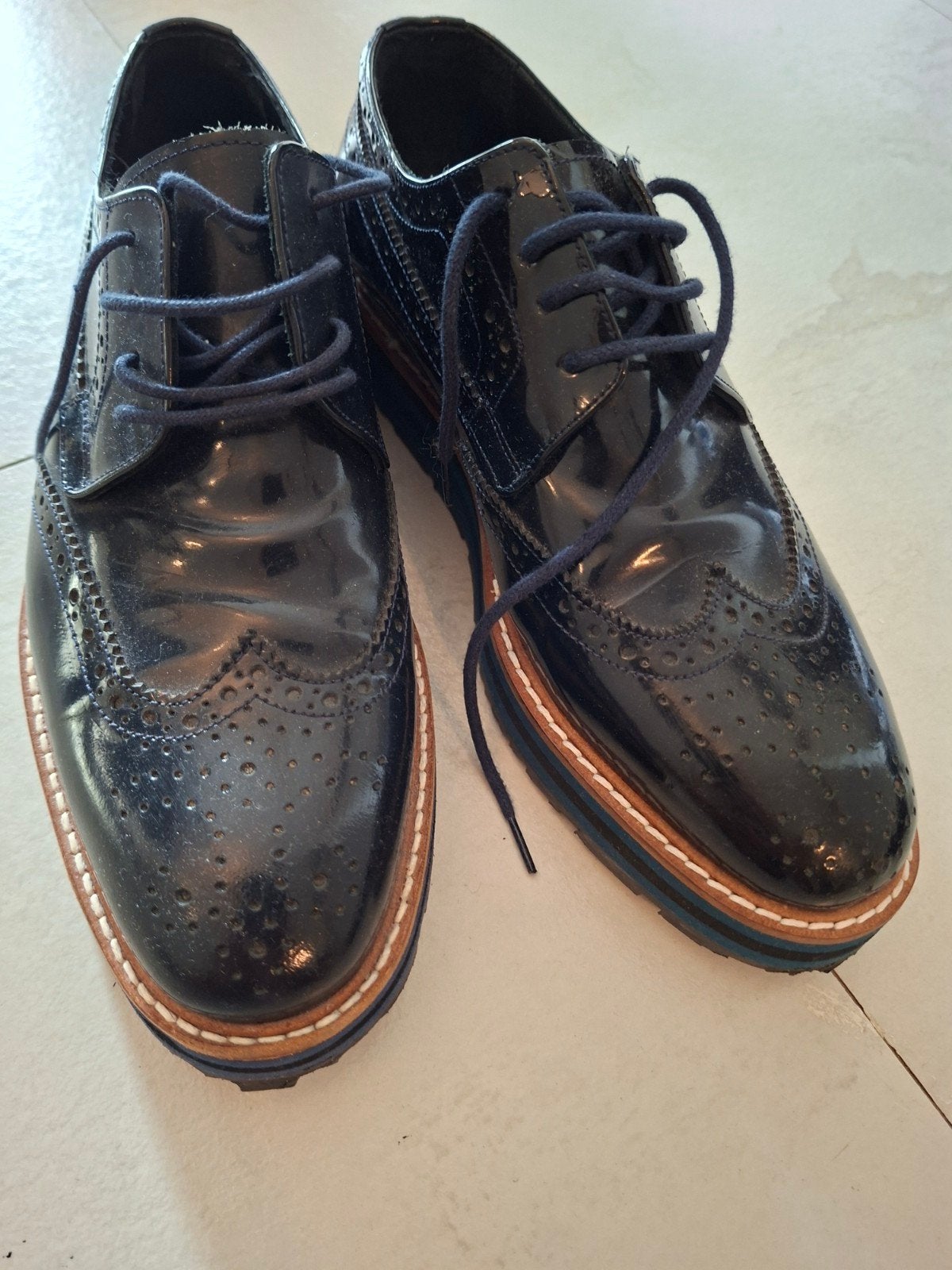 donkerblauwe lak schoenen, Kleding | Dames, Prada, Blauw, Nieuw, Ophalen of Verzenden