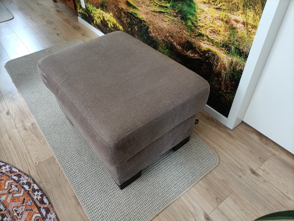 Henders & Hazel poef met opbergvak, Ophalen, Rond, 75 tot 100 cm, Zo goed als nieuw