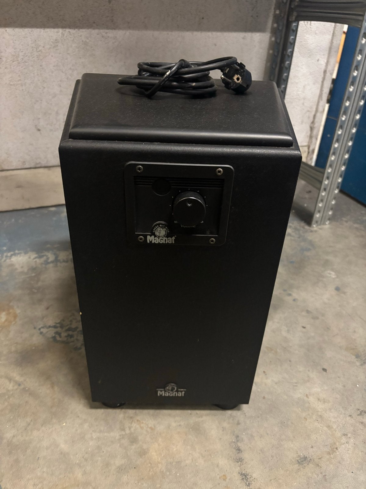 Magnat Omega 200 Subwoofer - Krachtige Bass, Gebruikt, Subwoofer, Magnat, Ophalen of Verzenden