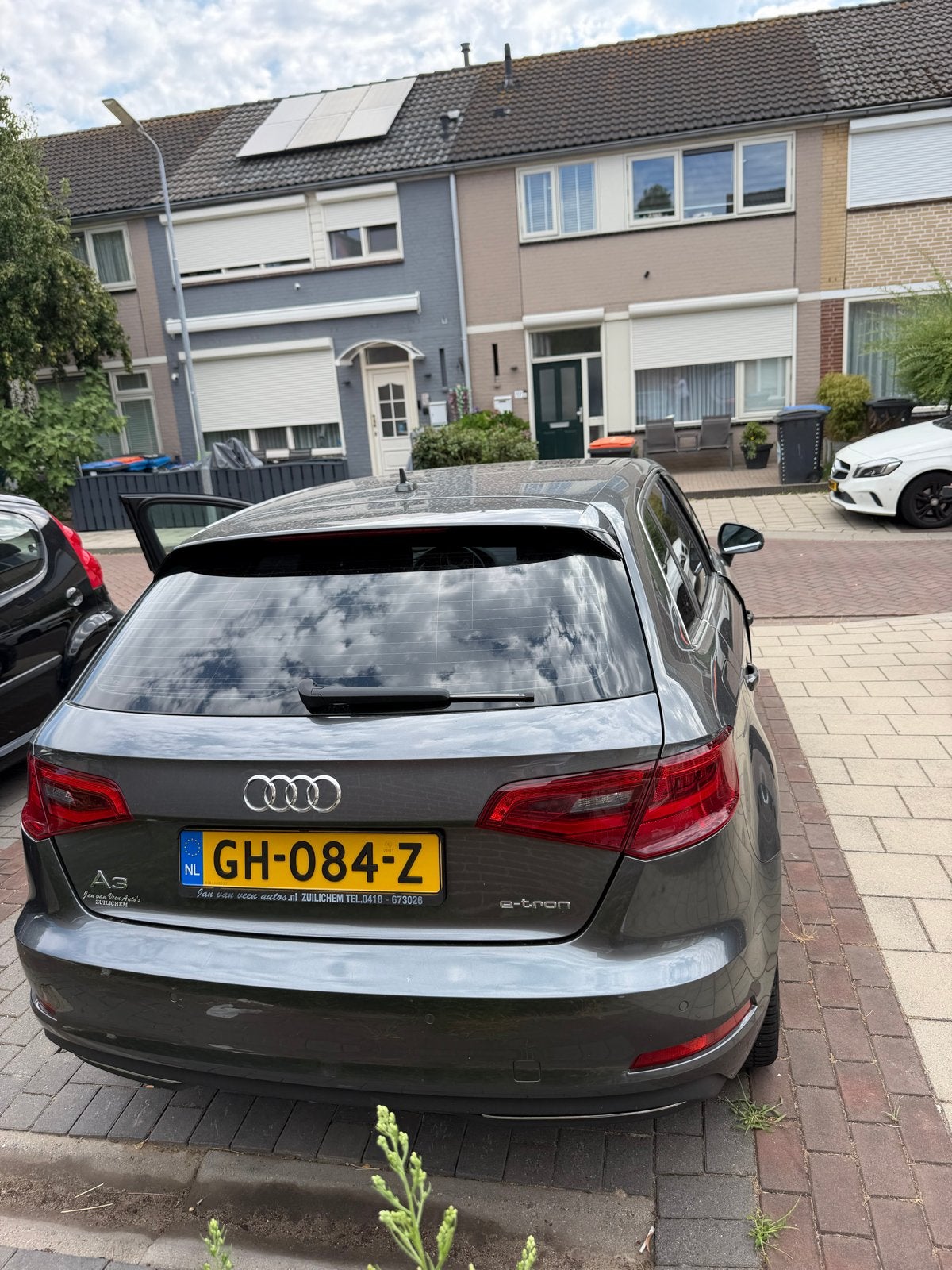 Audi A3 1.4 Tfsi 204pk E-tron Phev S Tronic 2015 Grijs, Auto's, 4 cilinders, 1395 cc, 149 pk, Zilver of Grijs