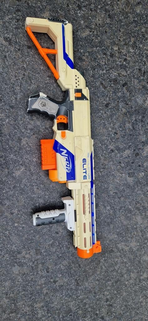 Nerf Elite Retaliator, Ophalen