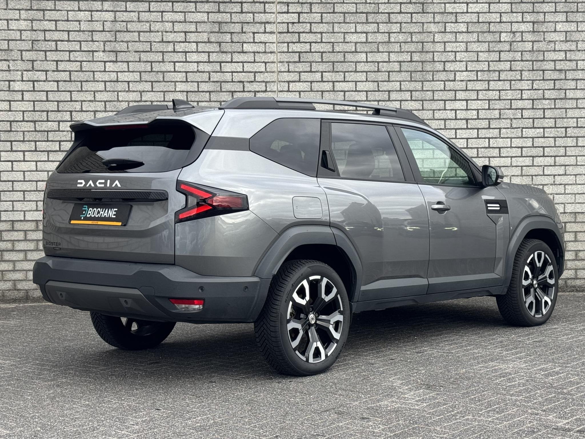 Dacia Bigster 1.8 Hybrid 155 Launch Edition | 360° Camera |, Auto's, Stof, Gebruikt, Met garantie (alle), Bedrijf