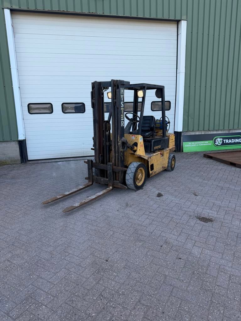 Hyster LPG heftruck 2 ton, 4.5m triplo mast, freelift, Zakelijke goederen, Machines en Bouw | Heftrucks en Intern transport, 1000 tot 2000 kg