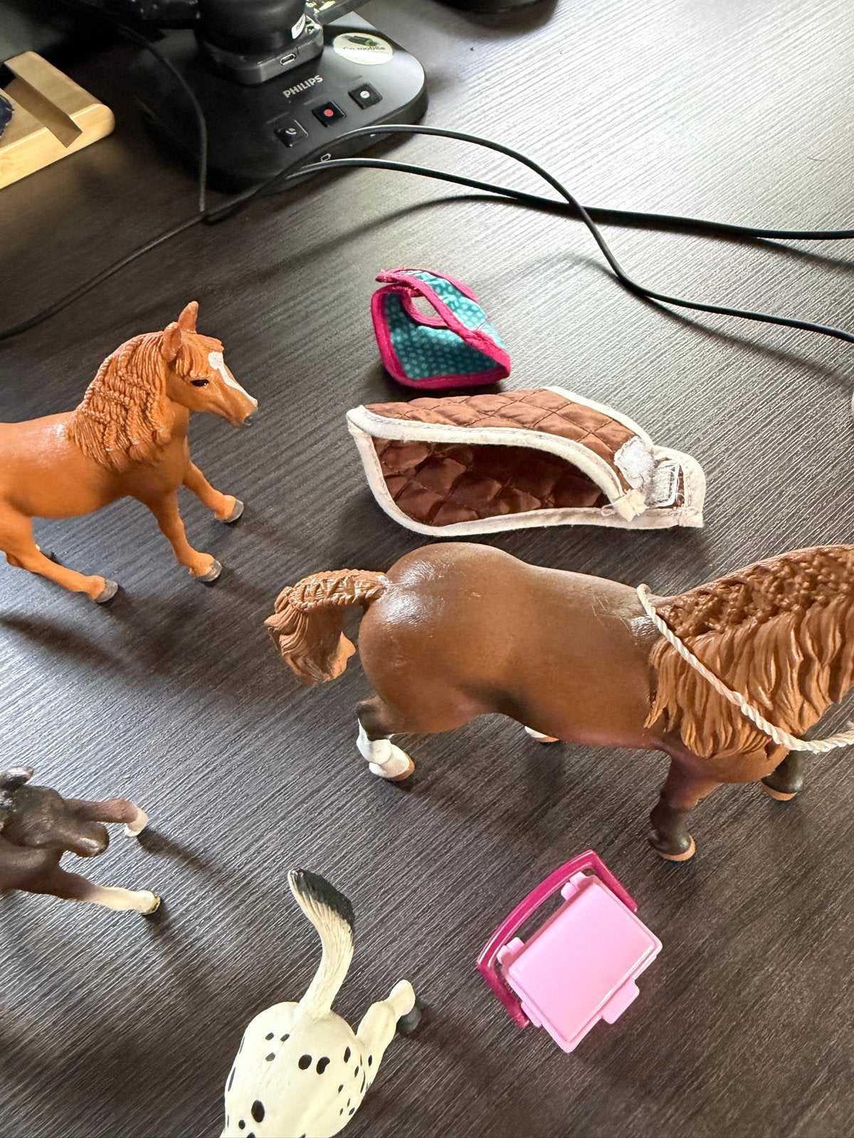 Schleich paarden en veulens met accessoires, Ophalen of Verzenden, Gebruikt
