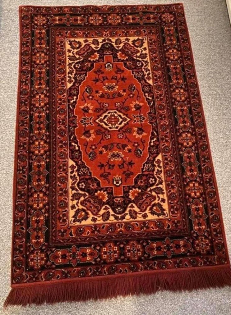 Wandkleed van velourse kwaliteit. Afm. 140x85 cm., Ophalen of Verzenden
