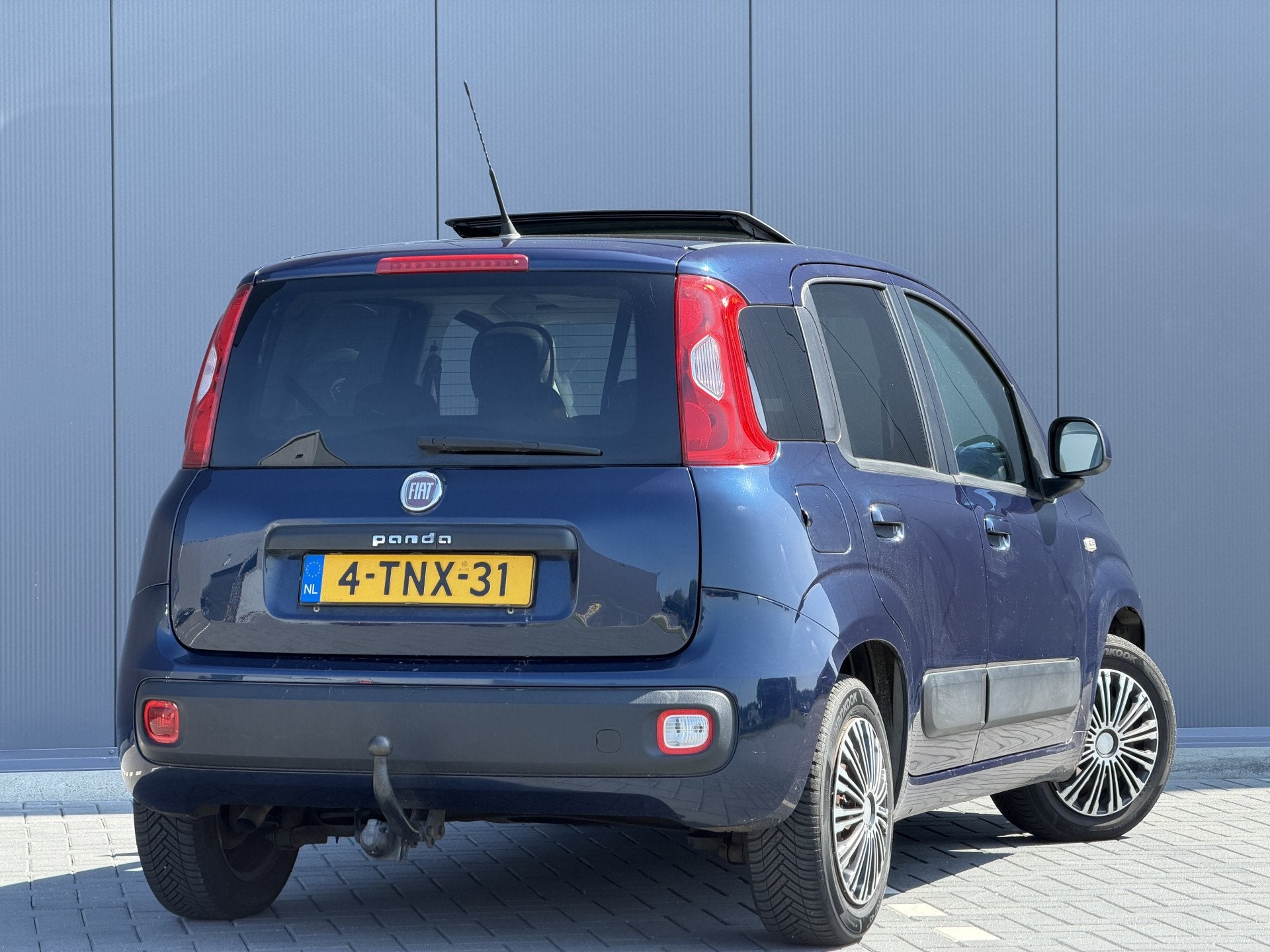 Fiat Panda 0.9 TwinAir Lounge | RIJKLAAR | Pano | Trekhaak |, Stof, Gebruikt, Panda, Origineel Nederlands