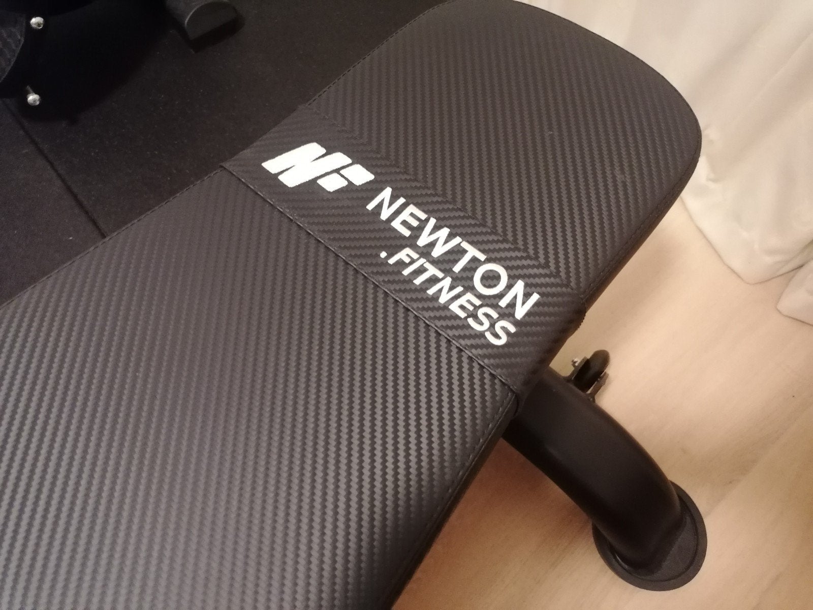 Newton Fitness BLK 50 Bank - Professionele kwaliteit, Sport en Fitness, Fitnessapparatuur, Ophalen, Benen, Krachtstation, Zo goed als nieuw