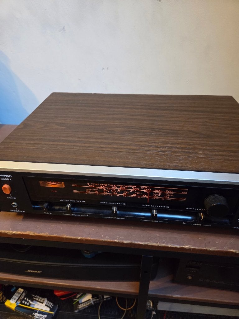 Teleton TA 3000L receiver verkeerd in nieuwstaat. (1976), Zo goed als nieuw, Ophalen, Overige merken, Minder dan 60 watt
