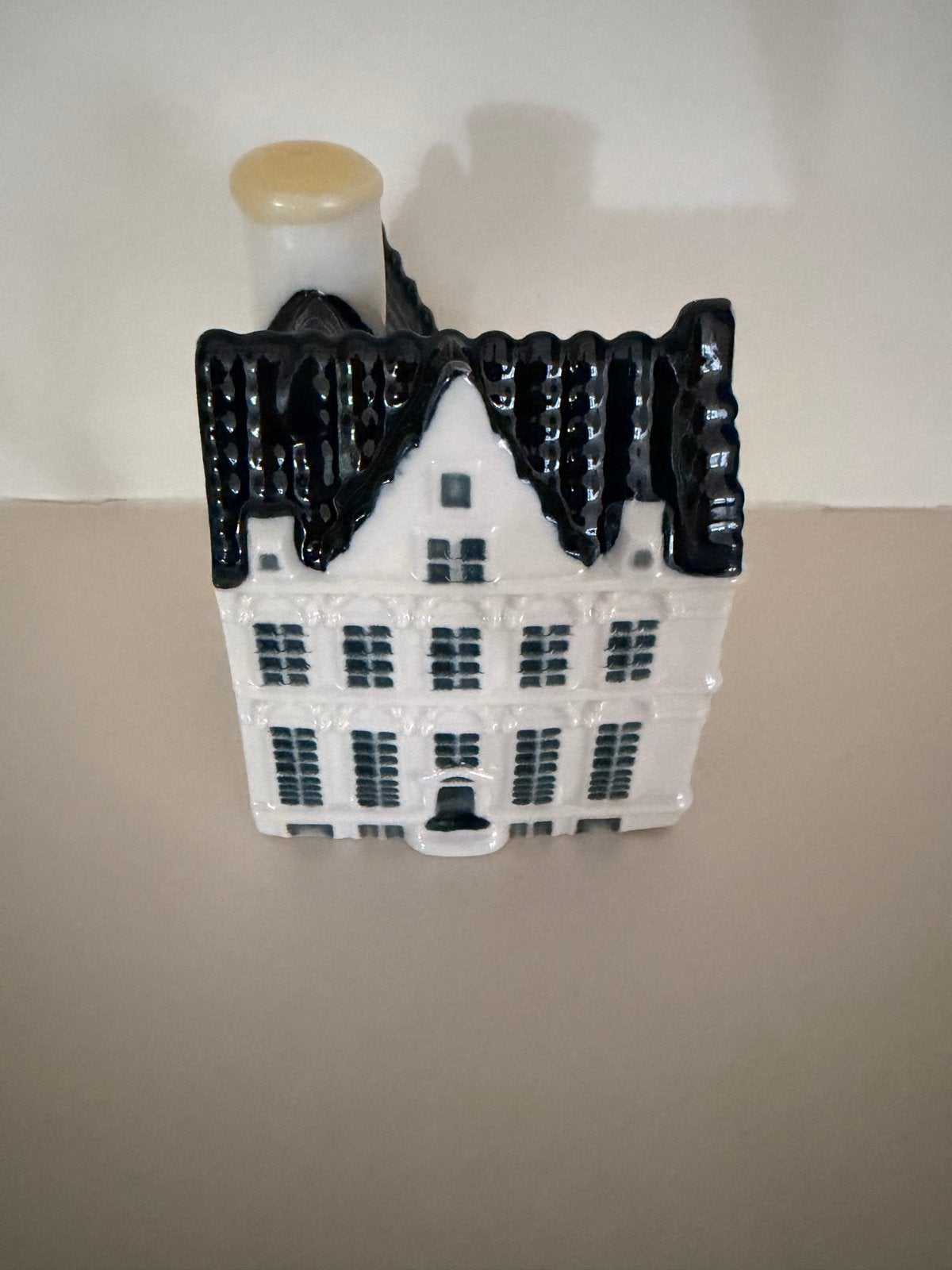 KLM huisje 105 - nieuw, Verzamelen, KLM Huisjes, Ophalen of Verzenden, Nieuw, Gevuld