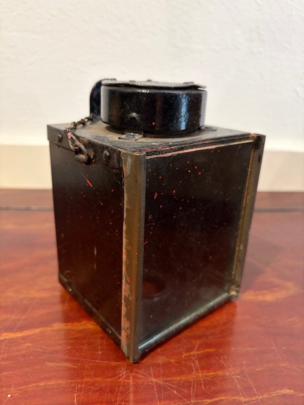 Antieke mijnwerkerslamp, Ophalen